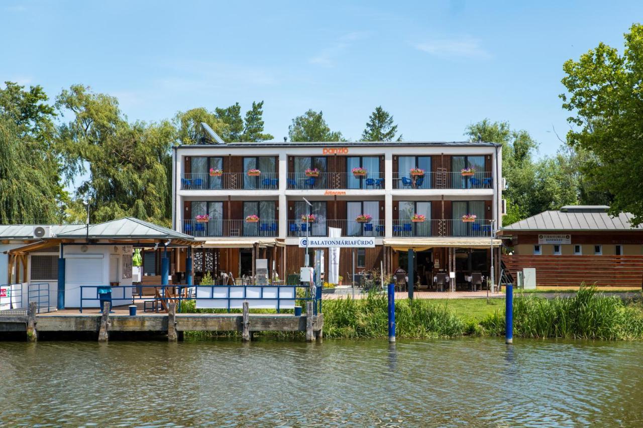 Port Etterem&Panzio Bed & Breakfast Balatonmariafurdo Luaran gambar