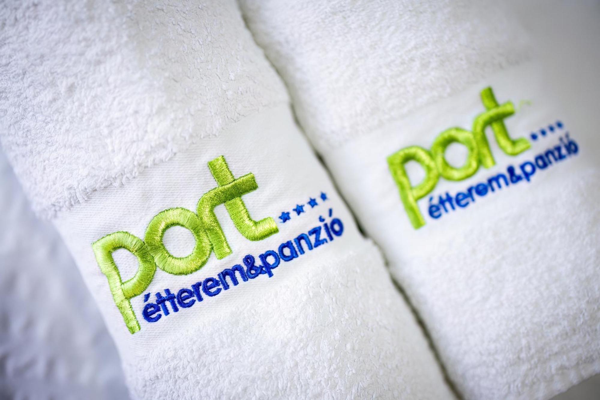 Port Etterem&Panzio Bed & Breakfast Balatonmariafurdo Luaran gambar